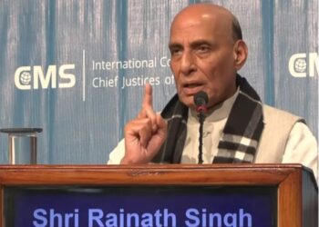 അദ്വാനിയുടെ-തലമുറയുൾപ്പെടെ-എണ്ണമറ്റ-സിന്ധി-ഹിന്ദുക്കൾക്ക്-സിന്ധിന്റെ-നഷ്ടം-വളരെ-വേദനാജനകമായിരുന്നു-‘അതിർത്തികൾ-മാറിയേക്കാം…-സിന്ധ്-തിരിച്ചുവന്നേക്കാം’.-രാജ്‌നാഥ്-സിംഗ്