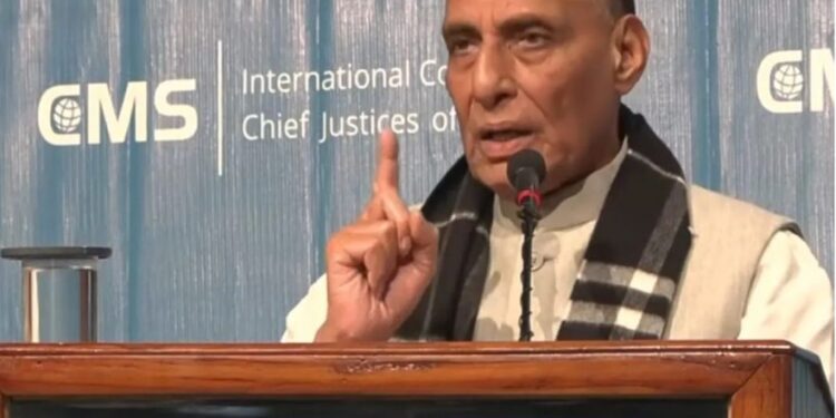 അദ്വാനിയുടെ-തലമുറയുൾപ്പെടെ-എണ്ണമറ്റ-സിന്ധി-ഹിന്ദുക്കൾക്ക്-സിന്ധിന്റെ-നഷ്ടം-വളരെ-വേദനാജനകമായിരുന്നു-‘അതിർത്തികൾ-മാറിയേക്കാം…-സിന്ധ്-തിരിച്ചുവന്നേക്കാം’.-രാജ്‌നാഥ്-സിംഗ്