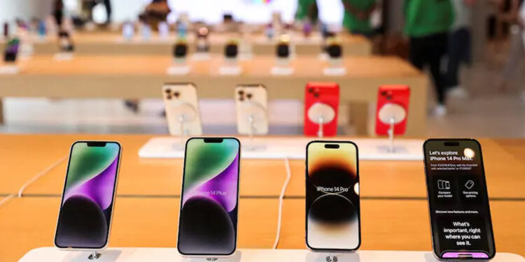 ആപ്പിൾ-വിപ്ലവം!-ഇന്ത്യയിലെ-ഐഫോൺ-കയറ്റുമതിയിൽ-ആപ്പിളിന്-28%-വളർച്ച;-ഏറ്റവും-കൂടുതൽ-വിറ്റഴിഞ്ഞത്-ഐഫോൺ-16-സീരീസ്