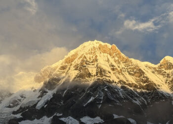 ഉയരങ്ങൾക്കും-കഥകളുണ്ട്