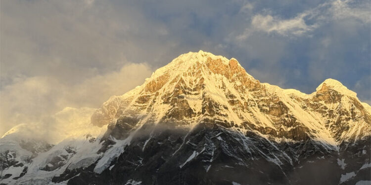 ഉയരങ്ങളിലെ-കാണാക്കഥകളും-അത്ഭുതക്കാഴ്ചകളും