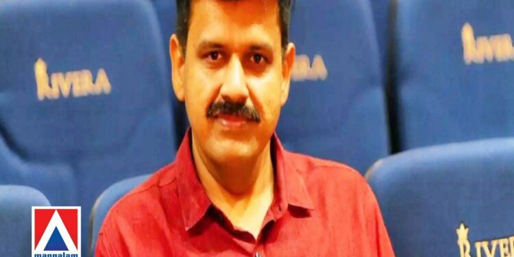 ‘പ്രിയപ്പെട്ട സഖാവേ..ഒരു നോട്ടീസ് അയക്കുന്നു, മോൾക്കും മോനും അയച്ച പോലെ… കണ്ണിൽ പൊടിയിടാൻ മാത്രം’; മുഖ്യമന്ത്രിക്ക് ഇഡി നോട്ടീസ് അയച്ചതിനെ പരിഹസിച്ച് സന്ദീപ് വാര്യർ