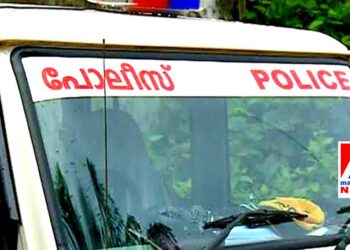 ട്രെയിനിൽ പൊലീസ് ഉദ്യോഗസ്ഥനെ കുത്തിപരിക്കേൽപ്പിച്ചു; യാത്രക്കാരൻ പിടിയിൽ