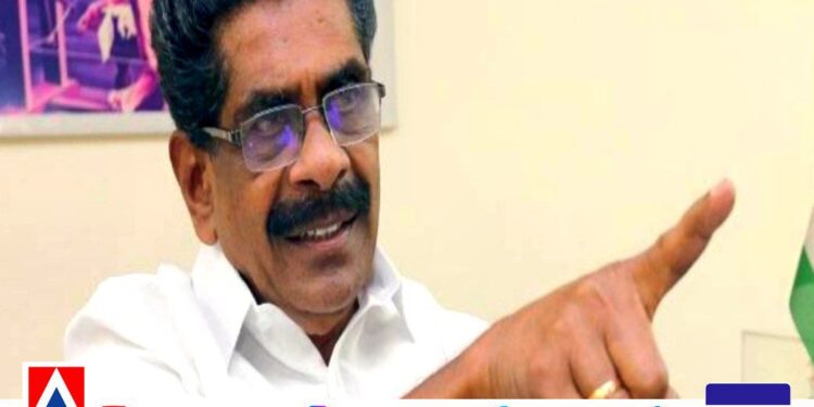 ‘കൊയിലാണ്ടിയെങ്കിൽ ഓക്കെ’; മത്സരിക്കാനുള്ള പാർട്ടി നിർദ്ദേശത്തിന് വഴങ്ങി മുല്ലപ്പള്ളി രാമചന്ദ്രൻ