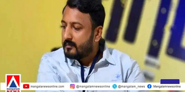 കുഞ്ഞുവേണമെന്ന് പറഞ്ഞ് ലൈംഗികബന്ധം, ഗർഭം മറ്റാരുടേതെങ്കിലുമാകുമെന്ന് പിന്നീട് കുറ്റപ്പെടുത്തി; സാമ്പത്തിക ചൂഷണം