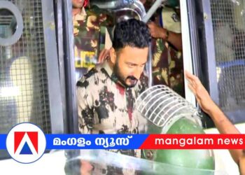 തിരുവല്ലയിലെ ഹോട്ടലിൽ വന്ന കാര്യം സമ്മതിച്ച് രാഹുൽ മാങ്കൂട്ടത്തിൽ; ലാപ്ടോപ്പിനായി വടകരയിലേക്കും അന്വേഷണം