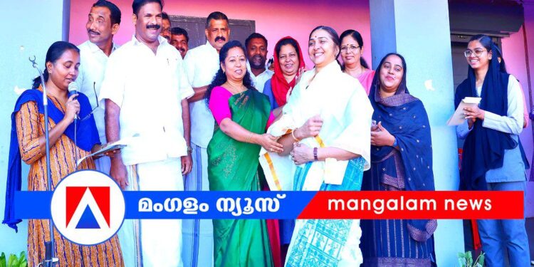 ​പെരുമ്പാവൂർ നഗരസഭാ ജനപ്രതിനിധികളെ ആദരിച്ചു; സ്കൂൾ വികസനത്തിന് പൂർണ്ണ പിന്തുണ വാഗ്ദാനം