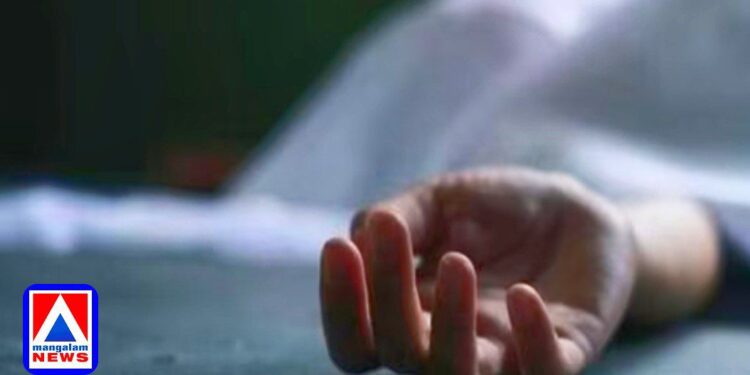 ബസിൽ വെച്ച് ലൈംഗികാതിക്രമം നടത്തിയെന്ന് ആരോപണം; യുവതി വീഡിയോ പങ്കുവെച്ചതിന് പിന്നാലെ യുവാവ് ജീവനൊടുക്കി