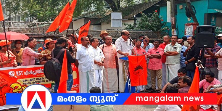 കെഎസ്ആർടിസി ജീവനക്കാരെ പിണറായി സർക്കാർ പരീക്ഷിക്കരുത്; സെക്രട്ടേറിയറ്റിലേക്ക് മാർച്ചുമായി ബിഎംഎസ്