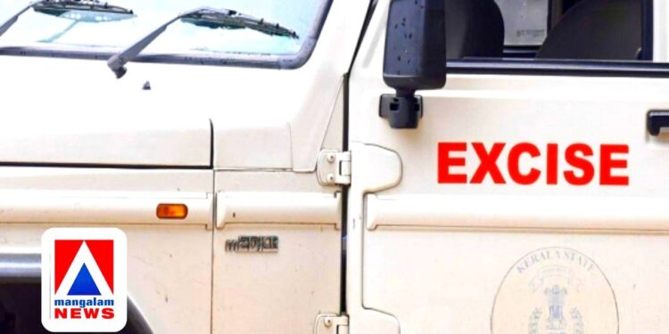 പത്തനംതിട്ടയിൽ ലഹരി സംഘത്തിന്റെ ക്രൂരത: എക്സൈസ് ഉദ്യോഗസ്ഥന്റെ കാലിലൂടെ കാർ കയറ്റിയിറക്കി; പ്രതികൾക്കായി തിരച്ചിൽ ഊർജ്ജിതം